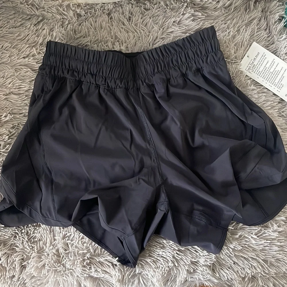 Lululemon Track That High Rise Short 5” *lined - Picture 4 of 4